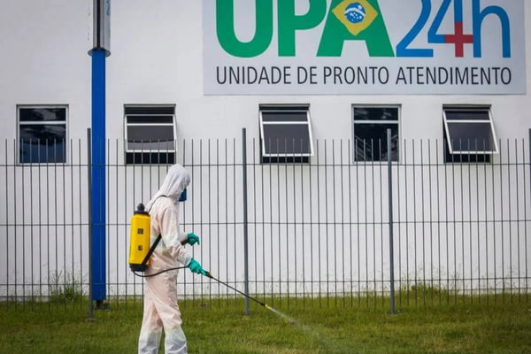 Curitiba volta a ter índices de Covid-19 semelhantes ao do pico da pandemia