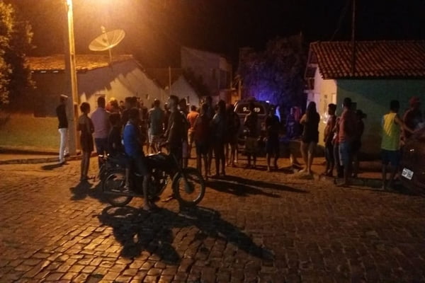 Candidato a vereador é perseguido em casa e morto com oito tiros na Bahia