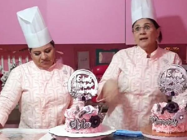Damares Alves aprende a fazer bolo