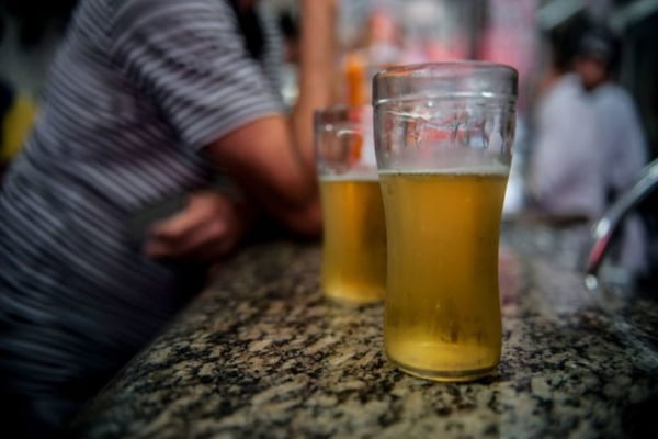 Mais de 20% de moradores de MT admitem abusar de bebidas alcoólicas