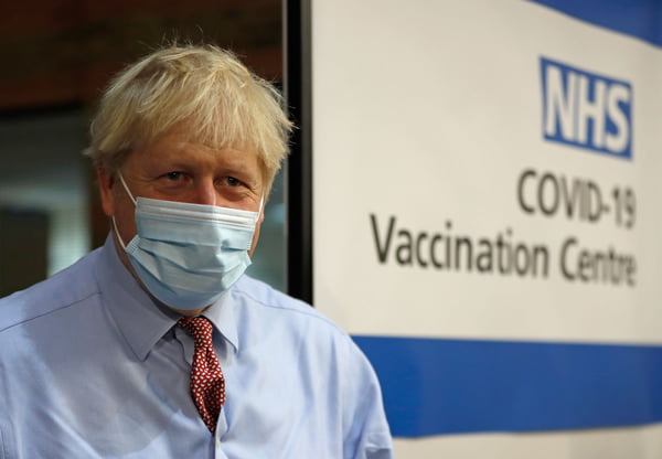 Reino Unido inicia vacinação em massa contra o coronavírus