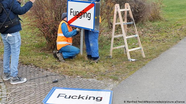 vilarejo de Fucking, na Áustria, muda nome para Fugging
