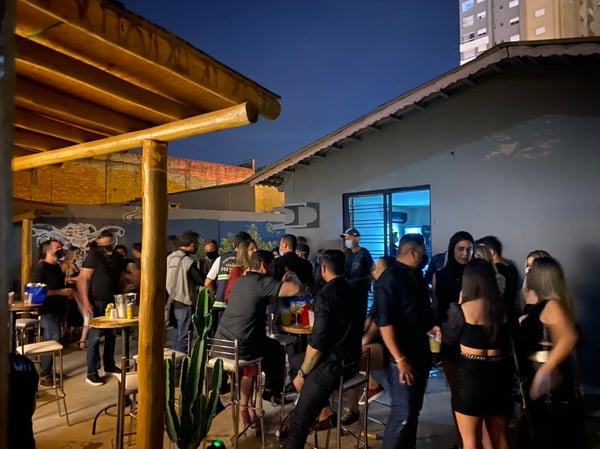 Fiscalização flagra bar clandestino em Goiânia