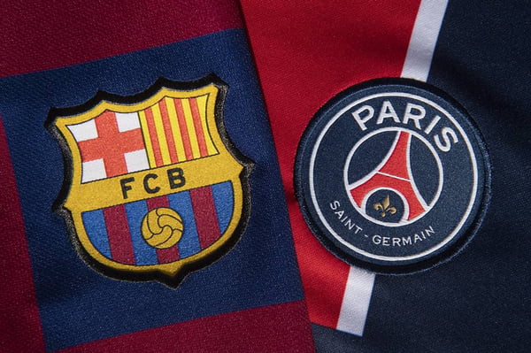 Camisas de Barcelona e PSG