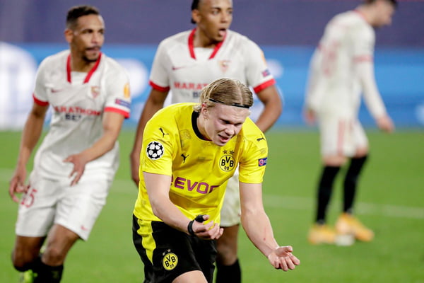 Dortmund vence o Sevilla na Champions