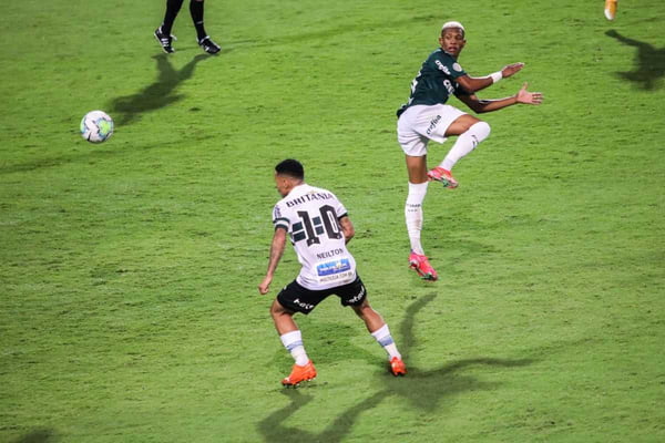 Coritiba vence o Palmeiras