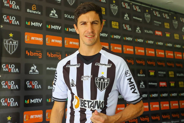 Nacho Fernandez é apresentado como novo reforço do Atlético-MG
