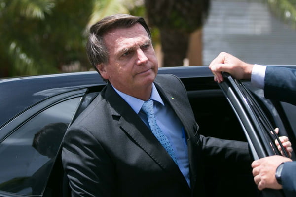 Presidente Jair Bolsonaro chega a evento em Brasília