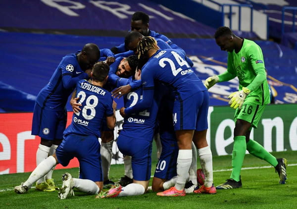 Chelsea avança na Champions