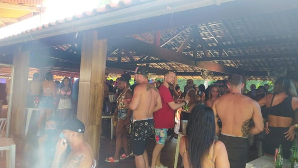Em plena pausa emergencial, pool party é encerrada pela prefeitura do Rio