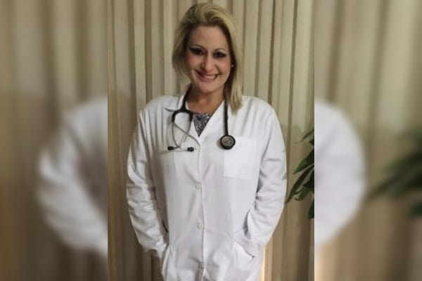 Médica Cibele Bento Rodrigues, de 38 anos, morreu nesta terça-feira (6) vítima da Covid-19 em Barra do Garças