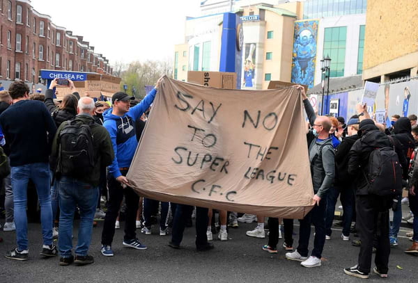 Protesto torcida do Chelsea