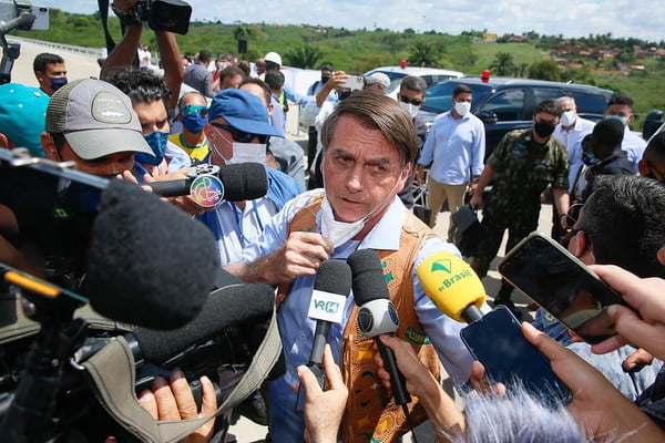 Presidente da República Jair Bolsonaro fala com a imprensa