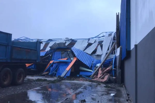 Oficina é destruída por tornado em Campos Novos (SC)