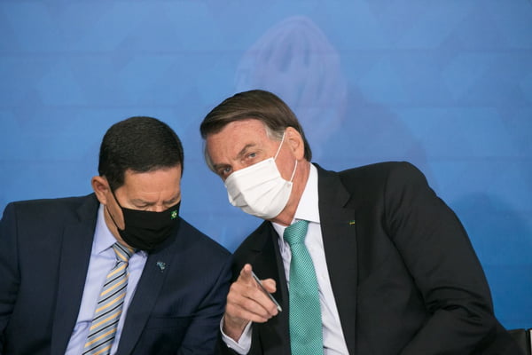 Mourão e presidente Jair Bolsonaro durante “Cerimônia de anuncio Caixa Patrocínio ao Esporte Brasileiro”. Fotos: Rafaela Felicciano/Metrópoles
