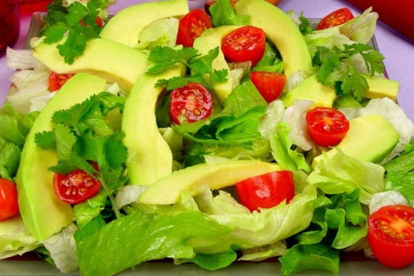 Salada de avocado
