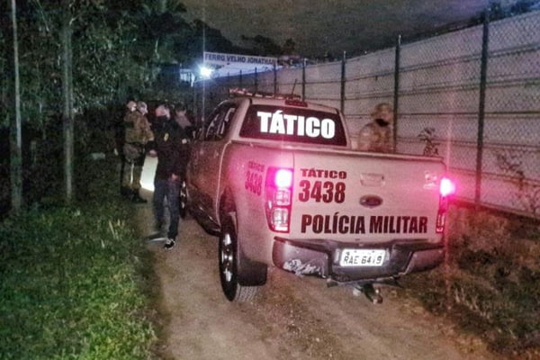 Três pessoas morrem em troca de tiros com a polícia em Santa Catarina