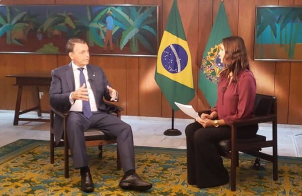 Bolsonaro em entrevista à TV Brasil