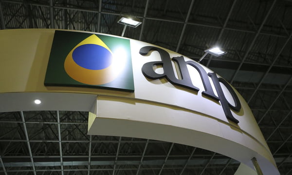 ANP já puniu afastado de Conselho da Petrobras por autuar OGX, de Eike