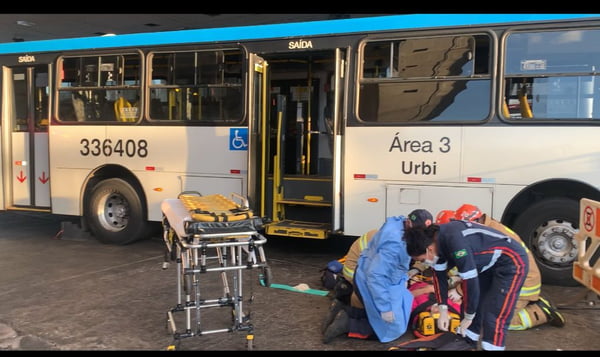 mulher atropelada por ônibus na Rodoviária