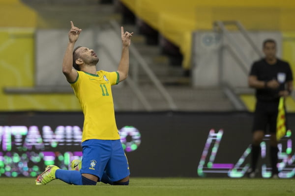 Após gol contra o Peru, Éverton Ribeiro valoriza chance na Seleção