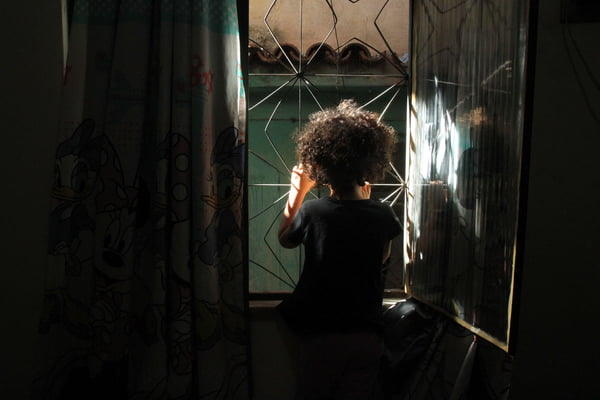 Um quarto no Jacarezinho: chacina deixou marcas nas crianças da favela