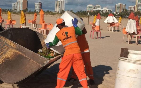 Lixo nas praias de Sergipe
