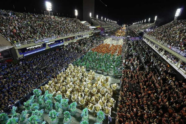 Venda de ingressos para desfiles de escolas de samba do Rio em 2022 começam nesta quinta (14)