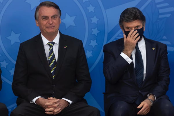 Bolsonaro, fux e Pacheco durante Cerimônia de Sanção do Projeto de Lei que cria o Tribunal Regional Federal da 6ª Região 35