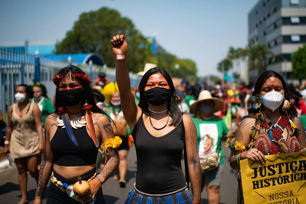 marcha das mulheres indígenas