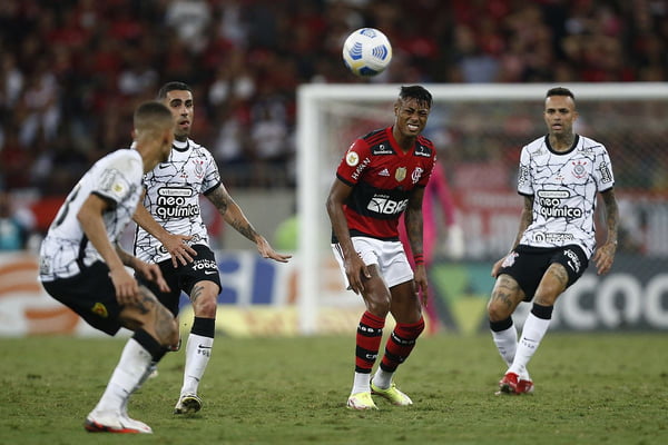 Flamengo Bruno Henrique x Corinthians