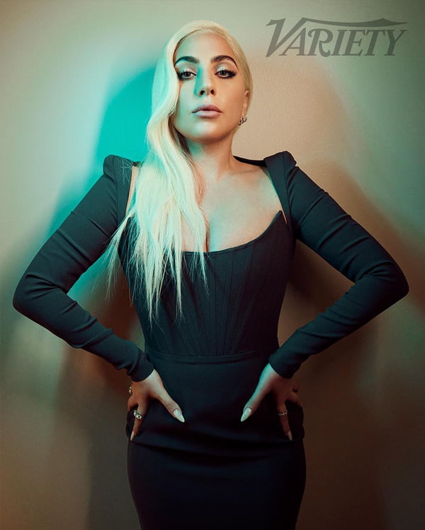 Lady Gaga é um dos casos mais famosos de pacientes diagnosticados com fibromialgia