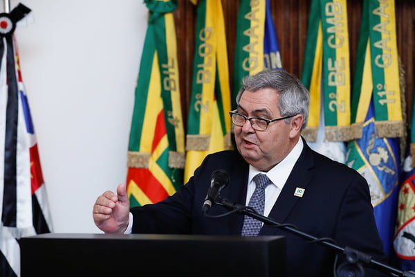 Reverendo Roberto Brasileiro, presidente da IPB