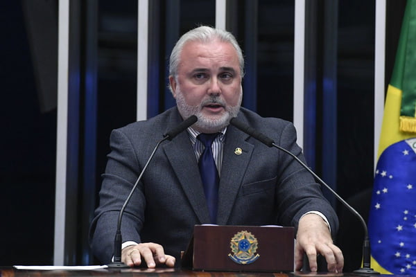 imagem colorida presidente da Petrobras, Jean Paul Prates - Metrópoles