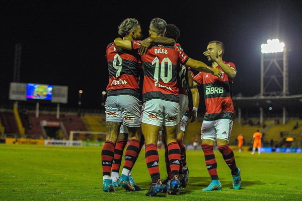 Flamengo goleia o Nova Iguaçu