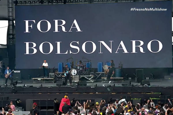 Banda Fresno se posiciona contra Bolsonaro durante show no Lollapalooza