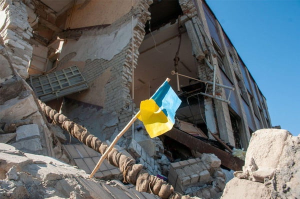 bandeira ucrania guerra-min-compressed-compressed