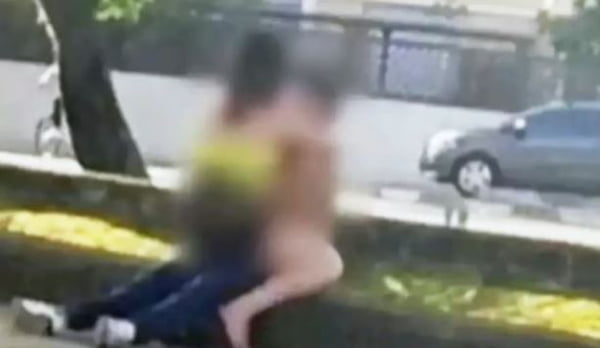 Casal é flagrado fazendo sexo na rua em Santos