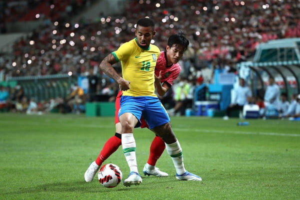 Gabriel Jesus atuando pela Seleção Brasileira em amistoso contra a Coreia do Sul - Metrópoles