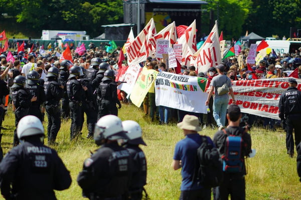 Protestos contra os líderes reunidos para a cúpula do G7 em Munique, na Alemanha