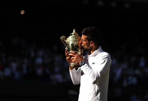 Djokovic vence de virada em Wimbledon e chega ao heptacampeonato
