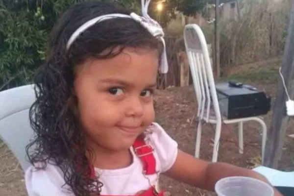 Esther Vitória, 5 anos, foi morta no Rio de Janeiro