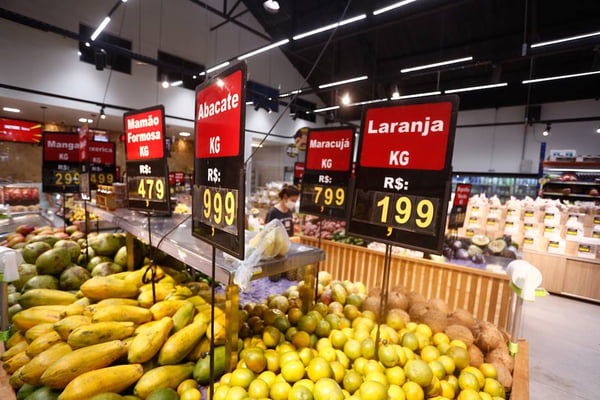 imagem colorida preço de alimentos supermercado