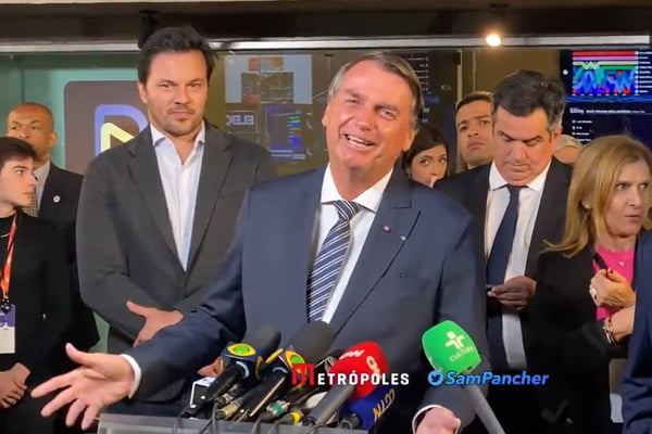 Bolsonaro no pré-debate da TV Bandeirantes - Metrópoles