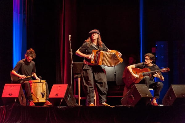 Instrumentista Renato Borghetti realiza show em trio no CCBB Brasília