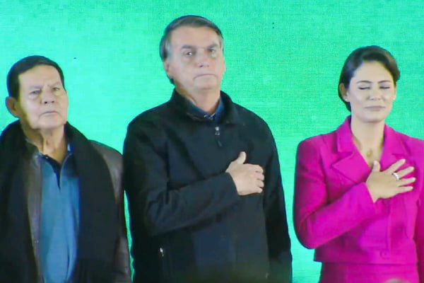 Mourão, Bolsonaro e Michelle