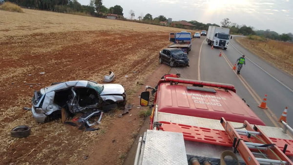 acidente rodovia goias seis mortos