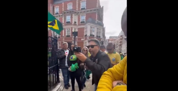 Bolsonaristas atacam equipe da BBC em Londres: “Não são bem-vindos”