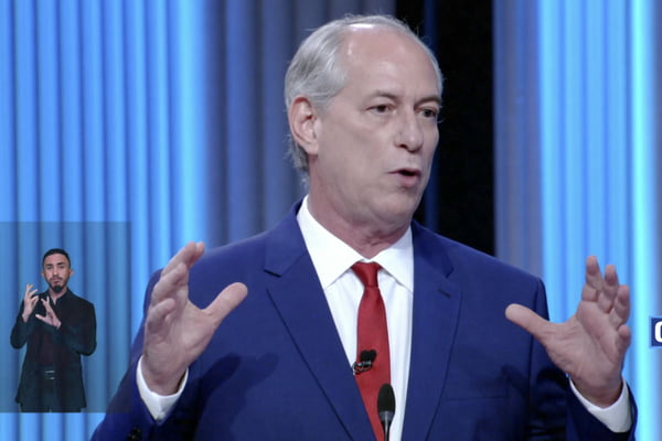 Ciro gomes durante o debate presidenciaveis eleicoes 2022 TV globo candidatos