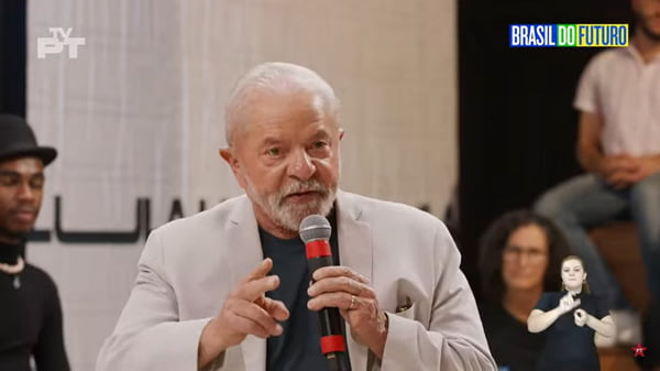 O candidato Luiz Inácio Lula da Silva (PT) durante live